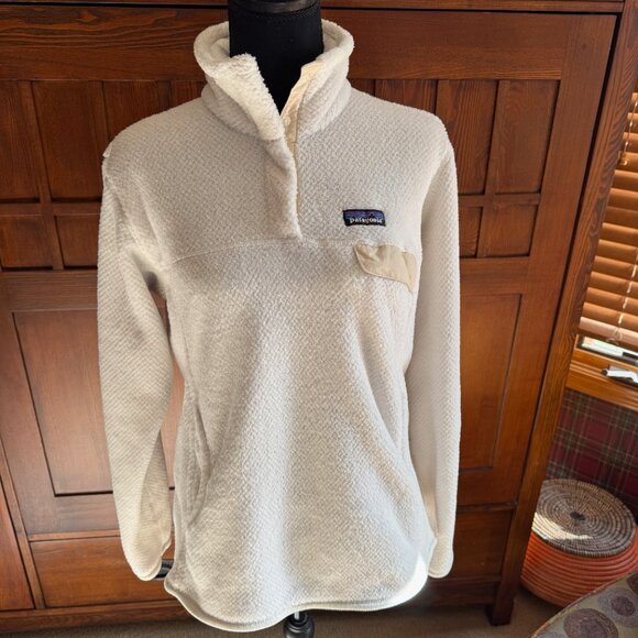 Patagonia Women's Re-Tool Snap-T® Pullover in Raw Linen - White X-Dye Size Large - Picture 2 of 10